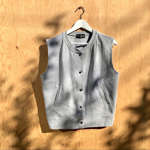 Sleeveless baseball vest - Picture 2 of 6